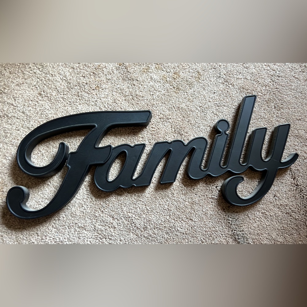 Family Sign Wall Decor